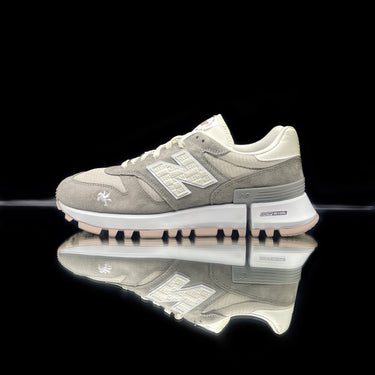 New Balance RC 1300
Kith 10th Anniversary Elephant Skin Grey